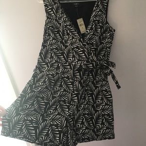 LOFT Black and White Leaf-Print Sleeveless Romper